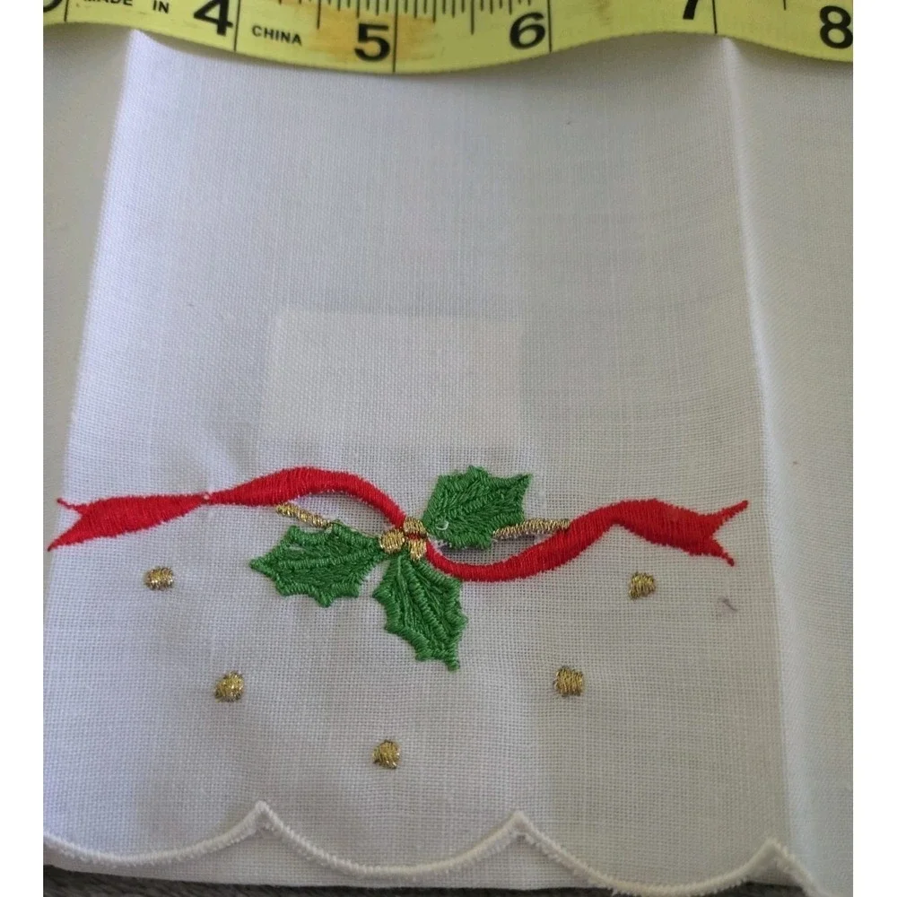Vintage 1986 Embroidered Fingertip Tea Towel With Ribbon Christmas Holly‎ NWT